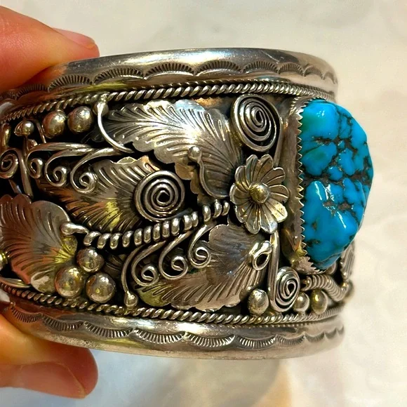 Vintage Navajo G James Signed Kingman Turquoise Silver Cuff Bracelet Heavy🔥🔥🔥 - Picture 6 of 16